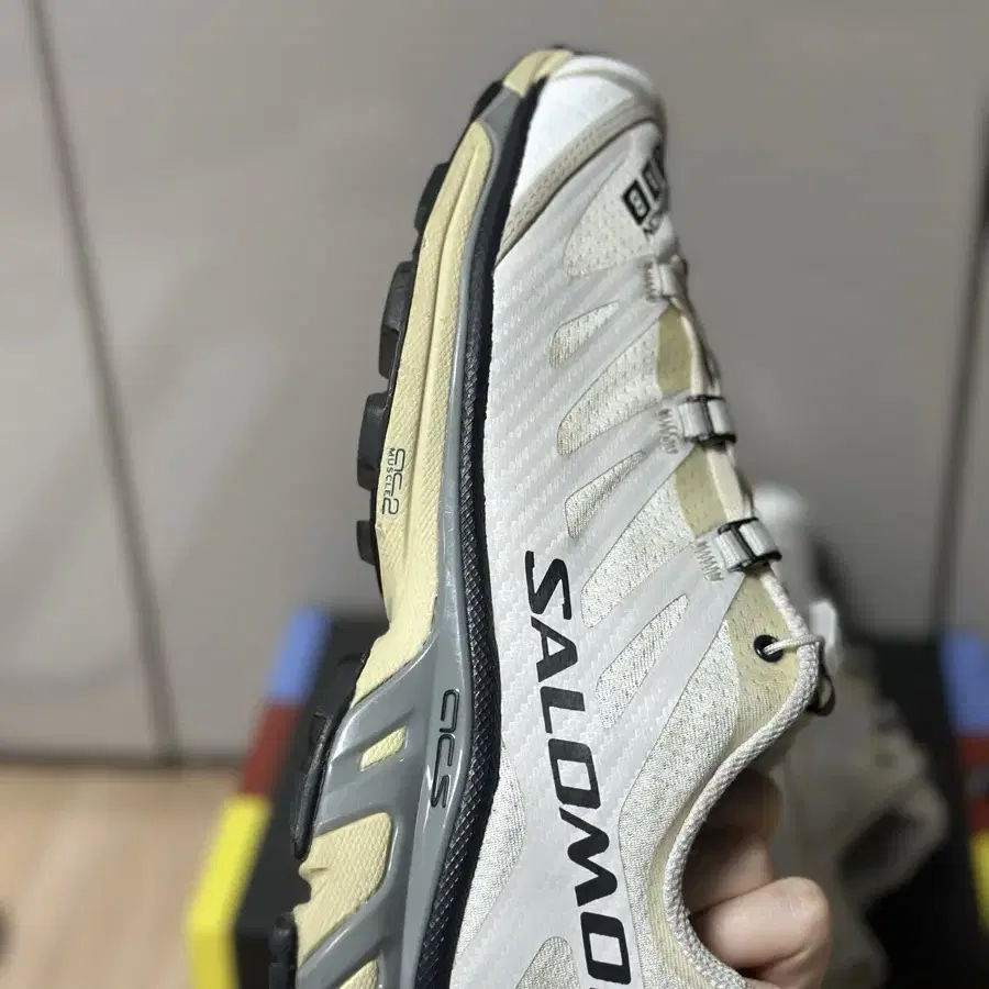 살로몬 XT-4 White Lunar Rock xt4 240