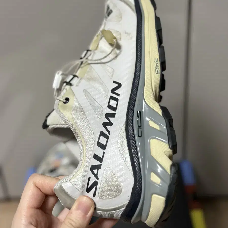 살로몬 XT-4 White Lunar Rock xt4 240