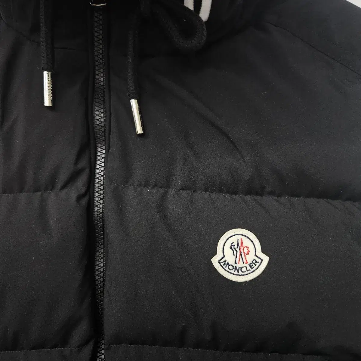 (D-47) MONCLER 몽클레어 패딩 조끼