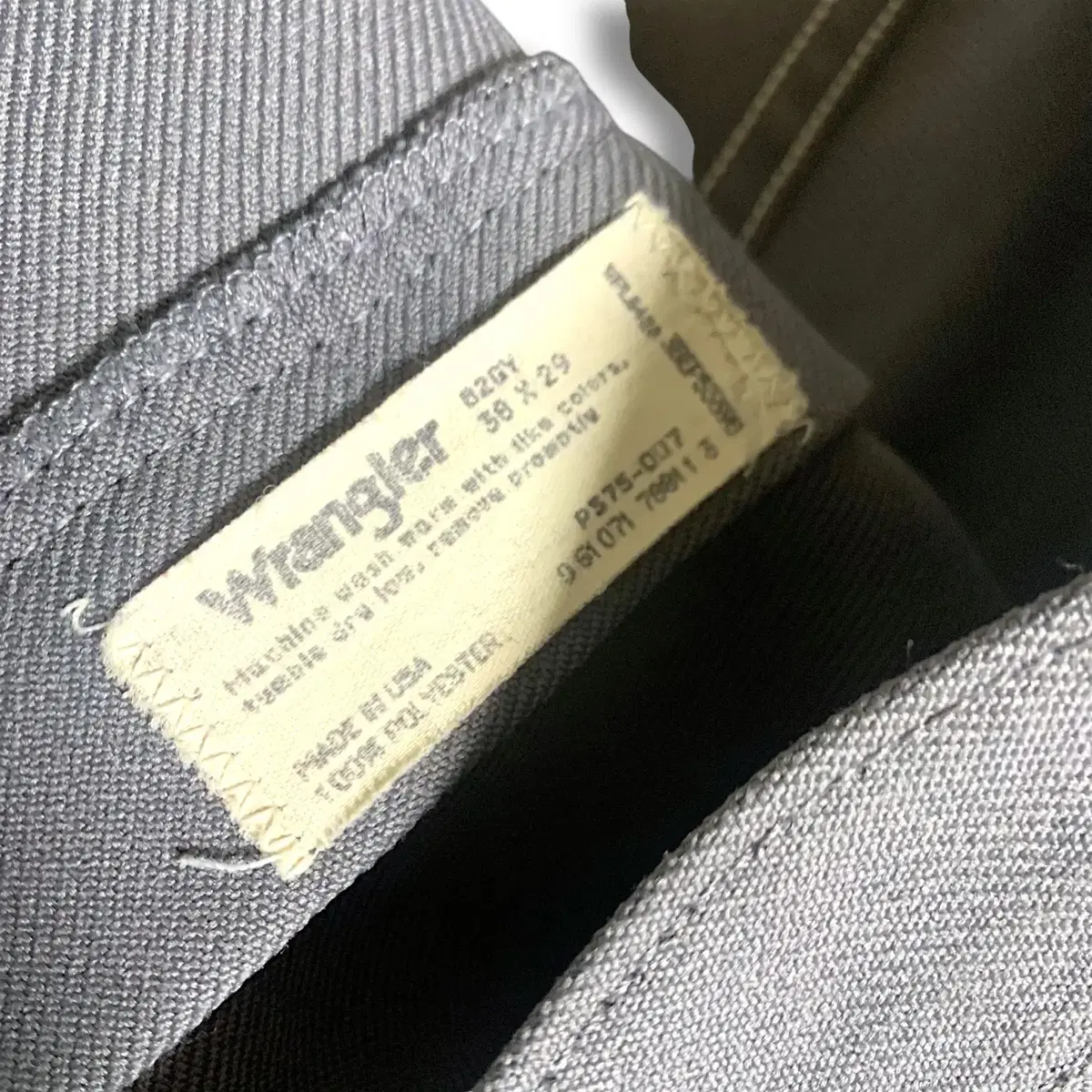 [37] Wrangler gray Slacks