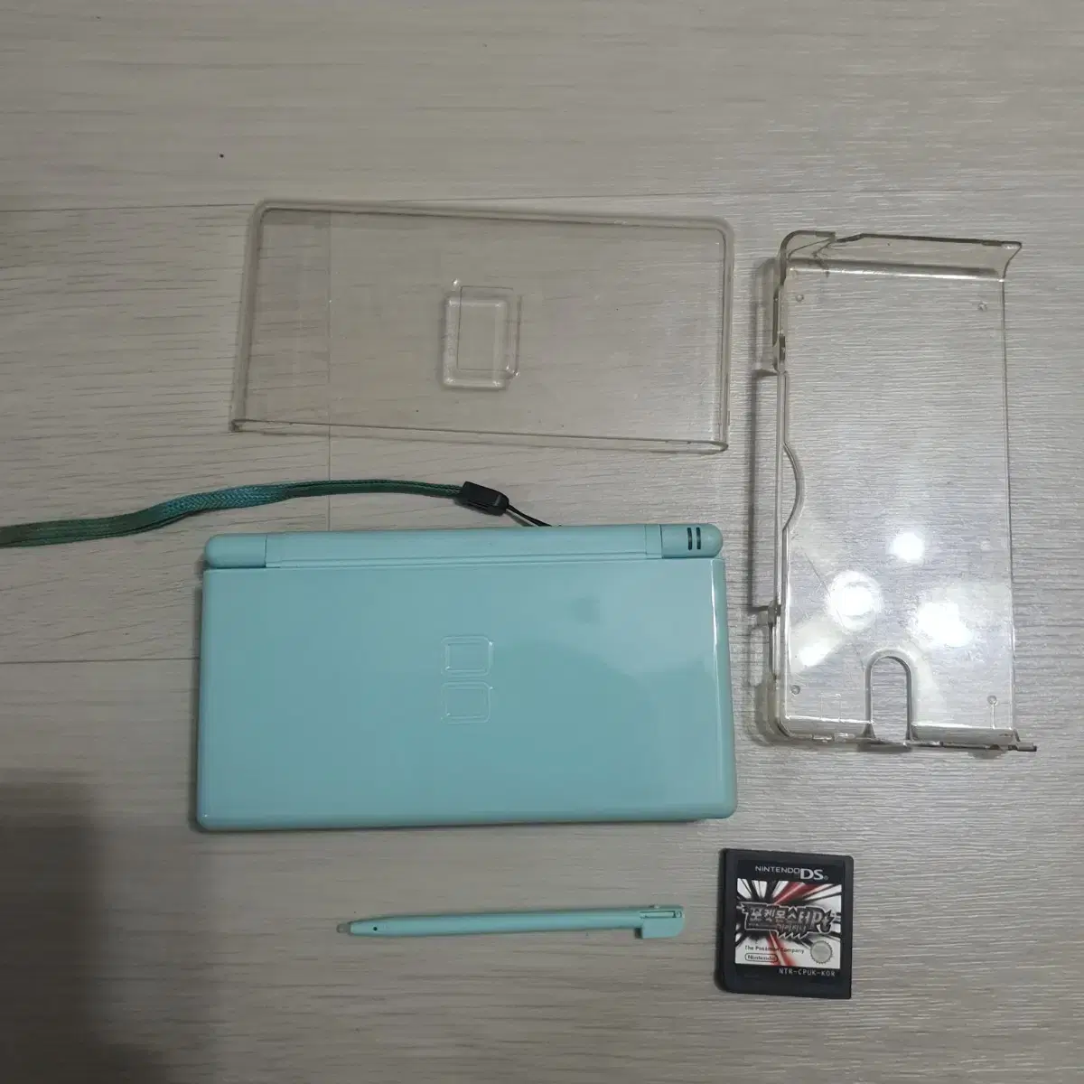 닌텐도 ds lite 게임기와 포켓몬스터 기라티나pt팩