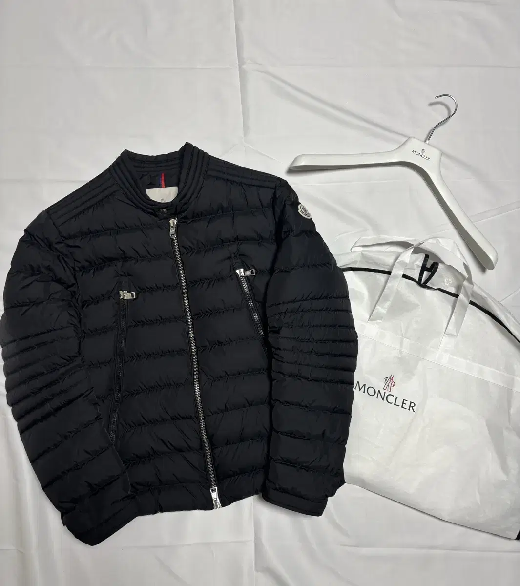 Moncler Lightweight padded Amio size 5