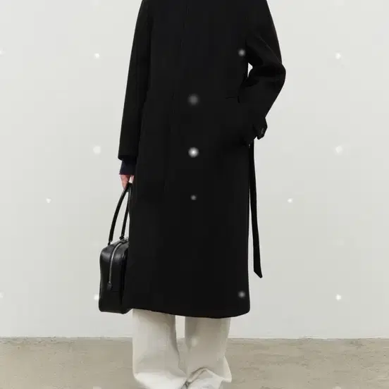 던스트 코트 UNISEX BELTED WOOL MAC COAT BLACK