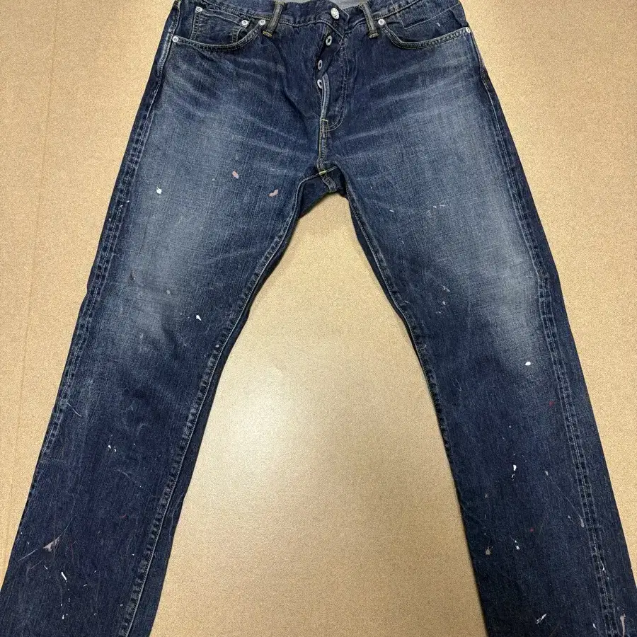 3)Visvim dry10 denim