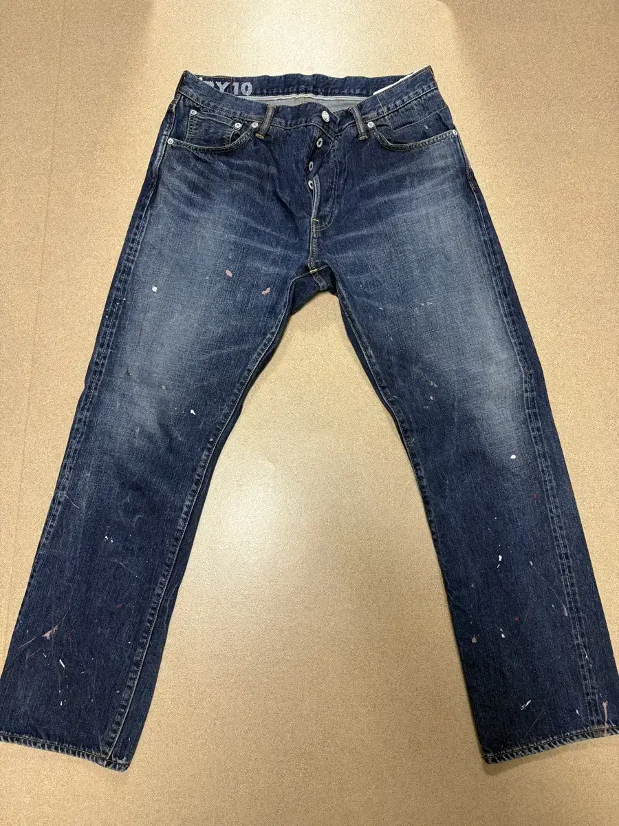 3)Visvim dry10 denim