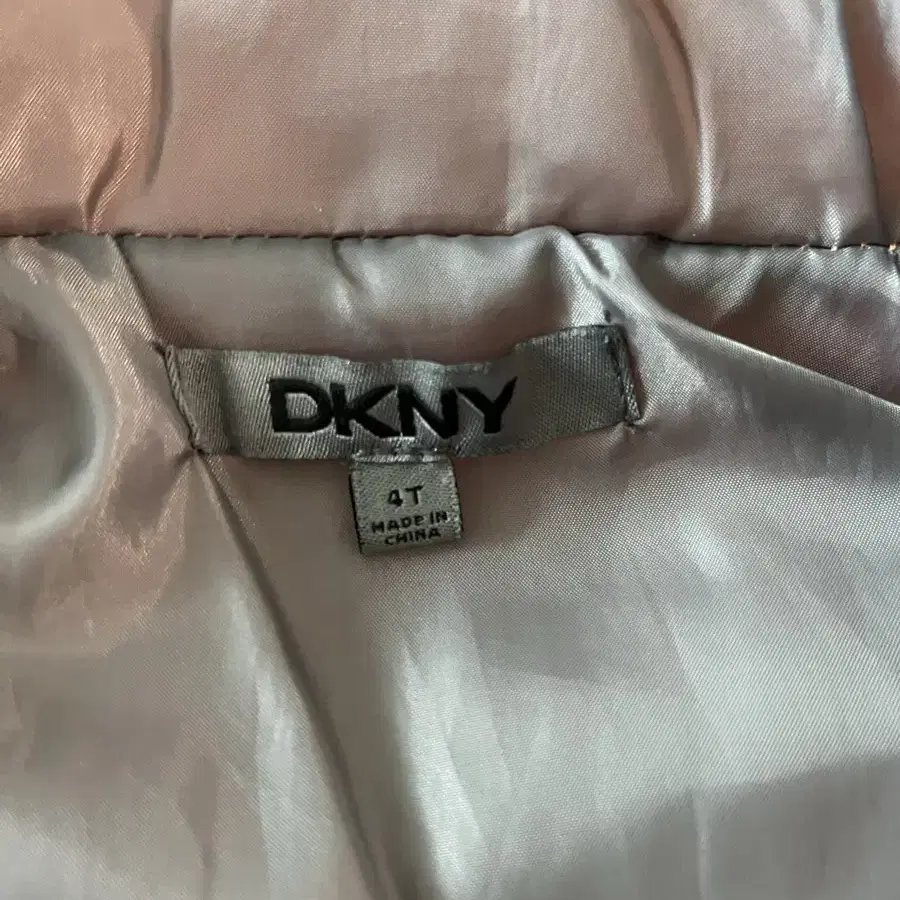 DKNY 경량 조끼(4T)