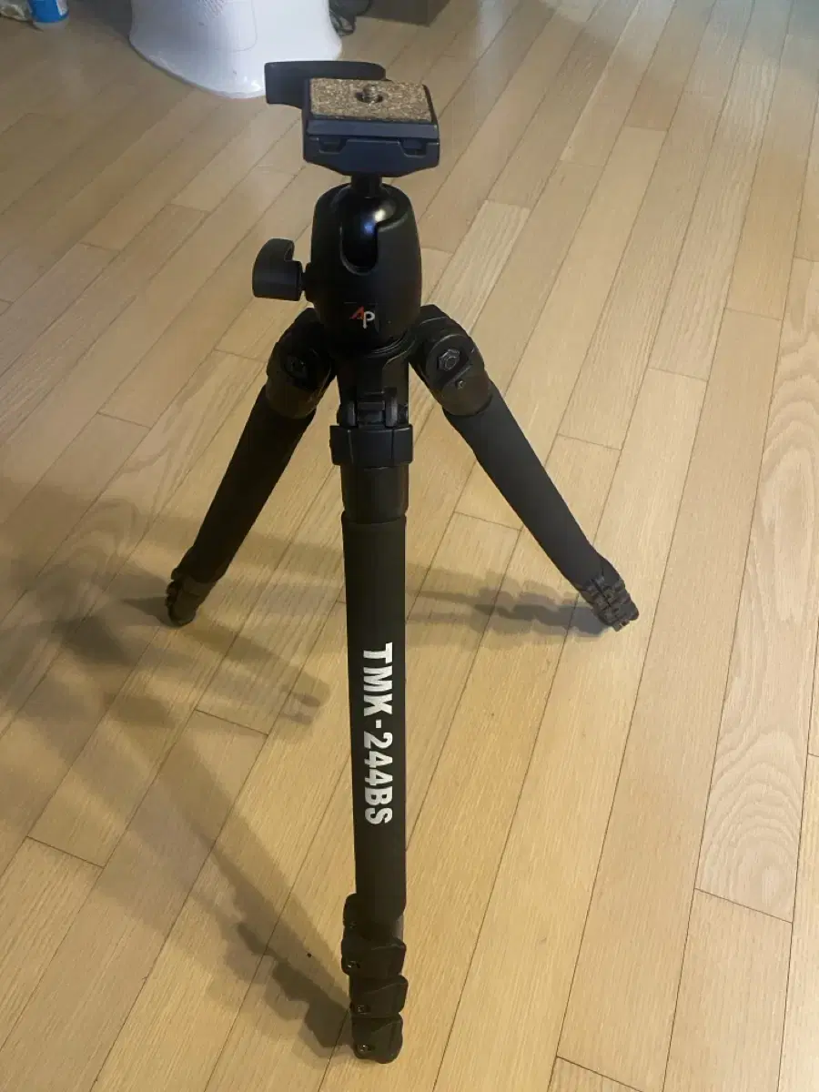 TMK-244BS Tripod (Kookmin Tripod) for DSLR cameras only