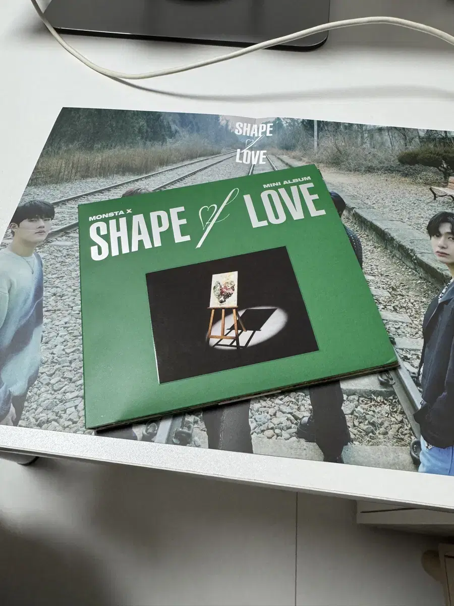 몬스타엑스 shape of love 스페셜 앨범 (포카x)