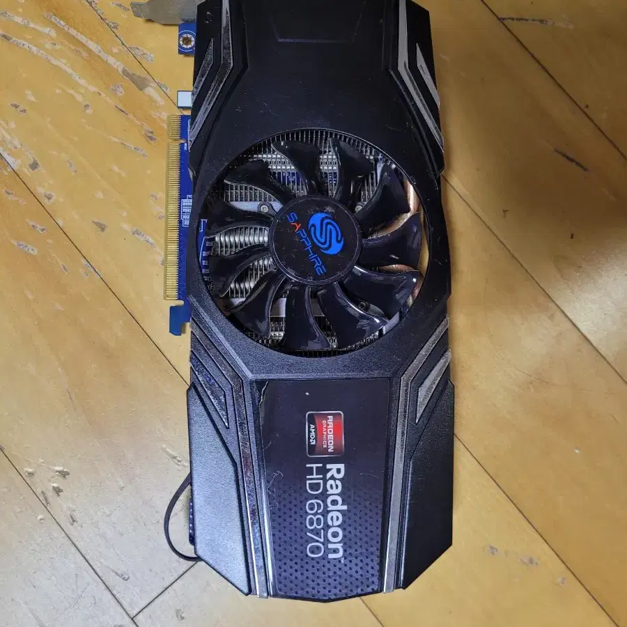 라데온 이엠텍 hd6870 그래픽카드 판매합니다 GPU emtek