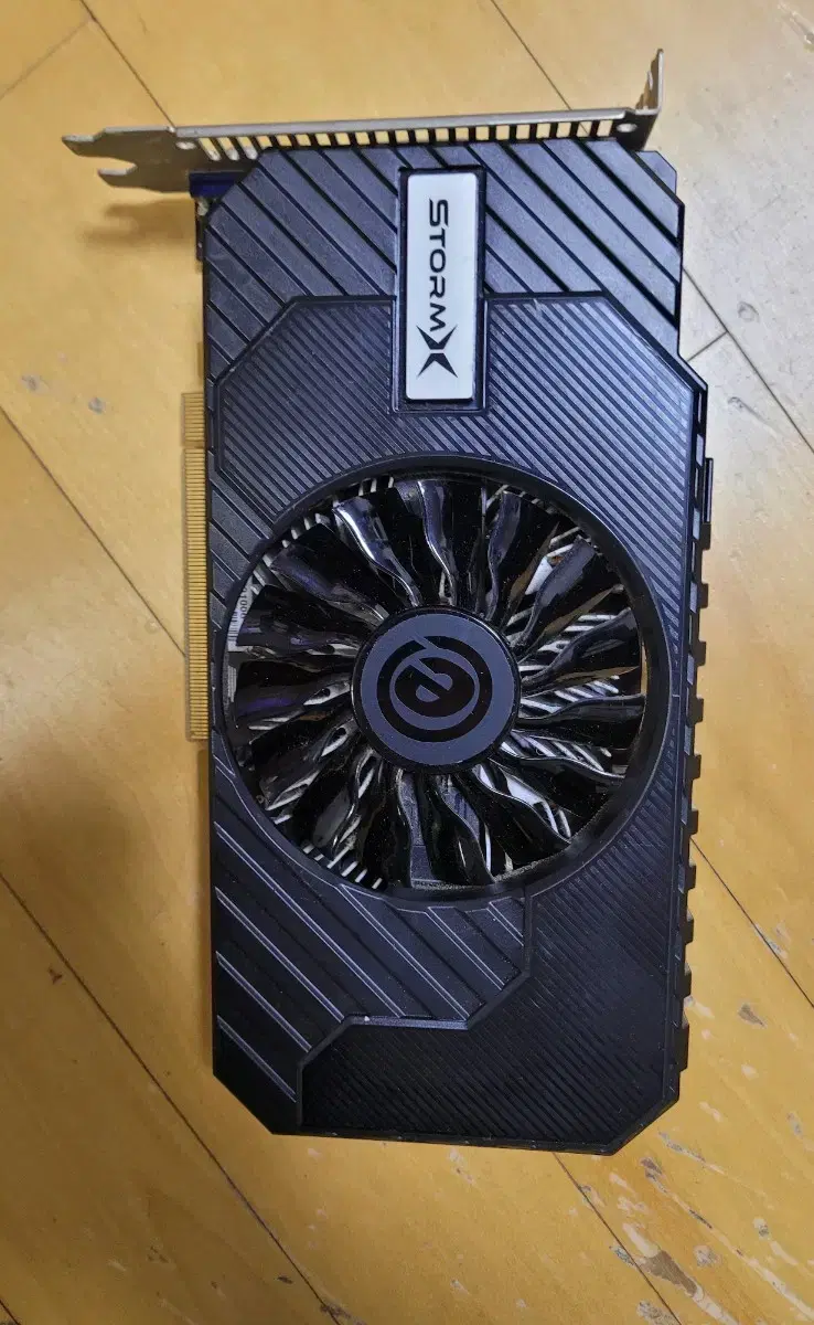 emtek gtx750 그래픽카드 팝니다 GPU 이엠텍