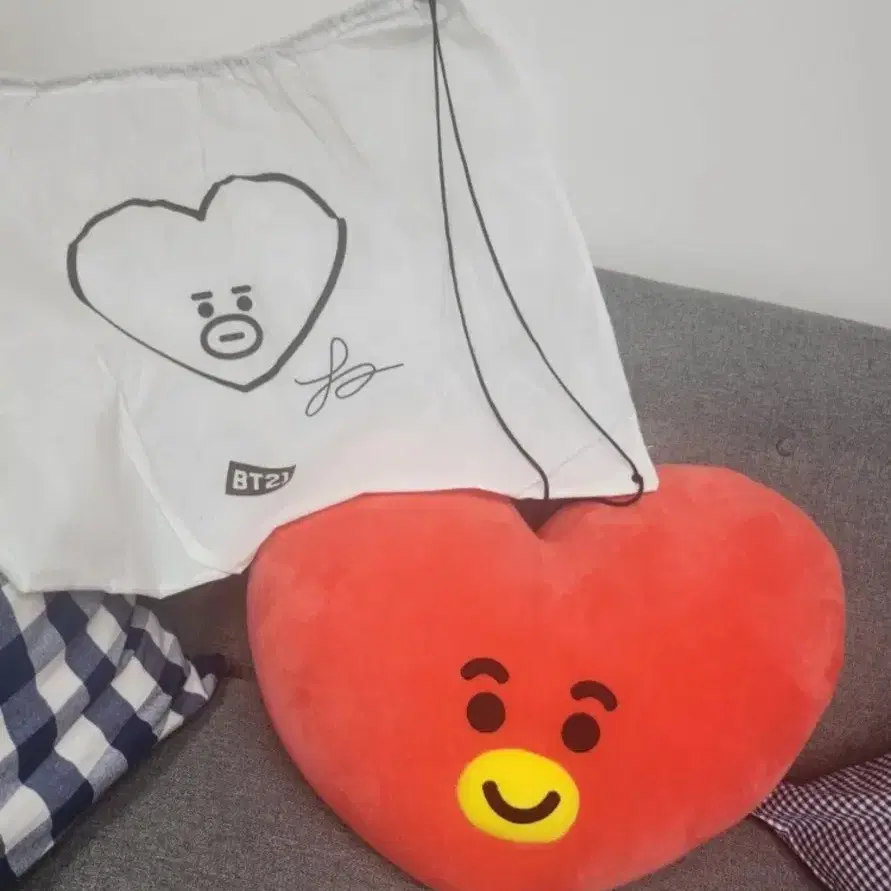 BTS [bt21]"뷔"타타 쿠션굿즈