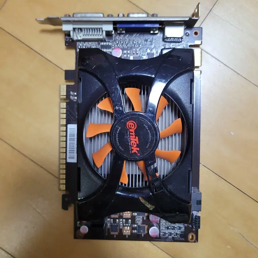 emtek gts450 그래픽카드 팝니다 gtx450 GPU