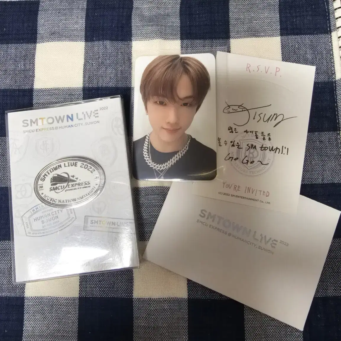 2022 SMCU INVITATION BADGE SET (지성)