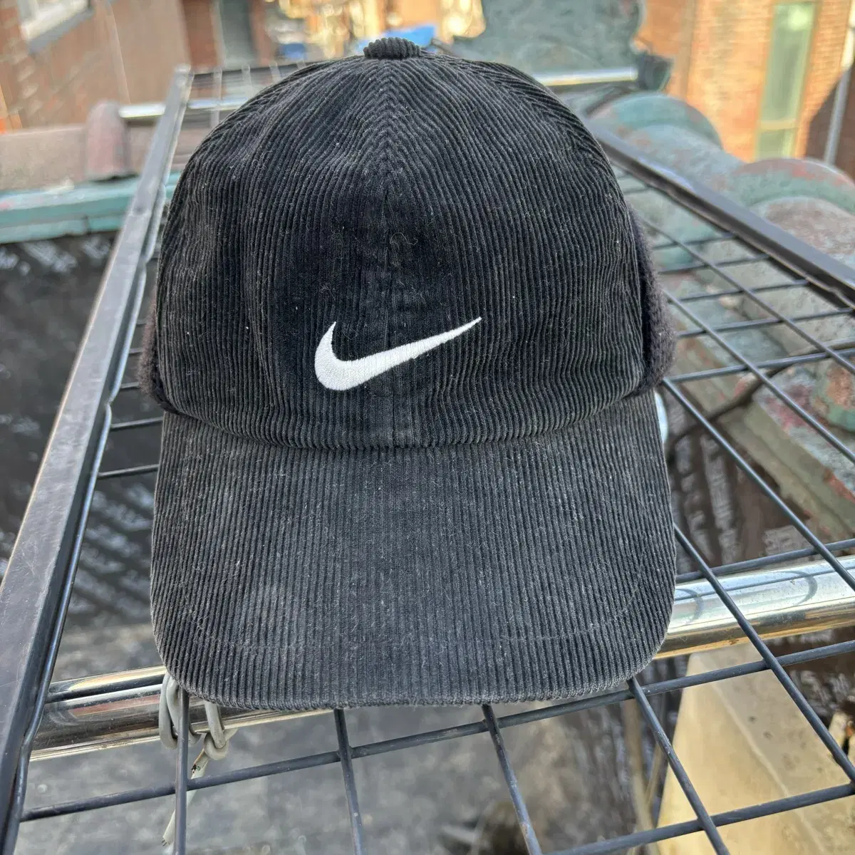 Nike 00s 나이키 코듀로이 블랙 이어플랩 캡