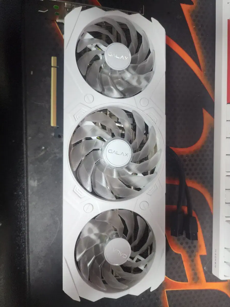 갤럭시 RTX4070Ti Super 4070ti슈퍼 팝니다.