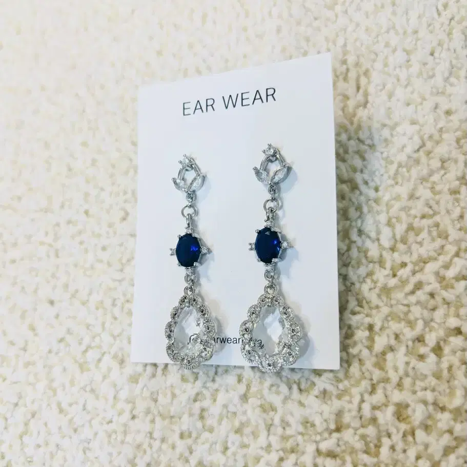 핸드메이드/새상품) EAR WEAR 딥블루 미러 귀걸이/귀찌