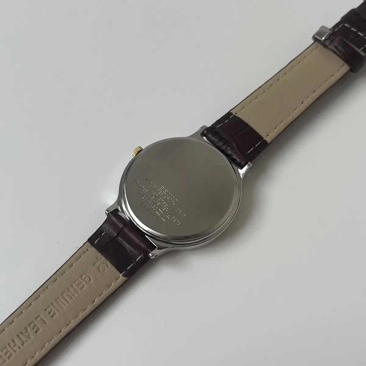 세이코 - 90s white dial silver quartz