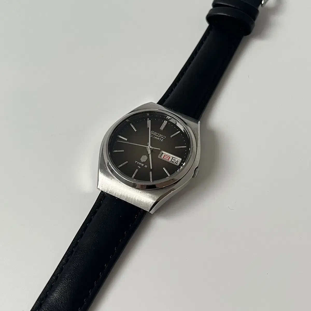 세이코 - 70s type II brown dial quartz