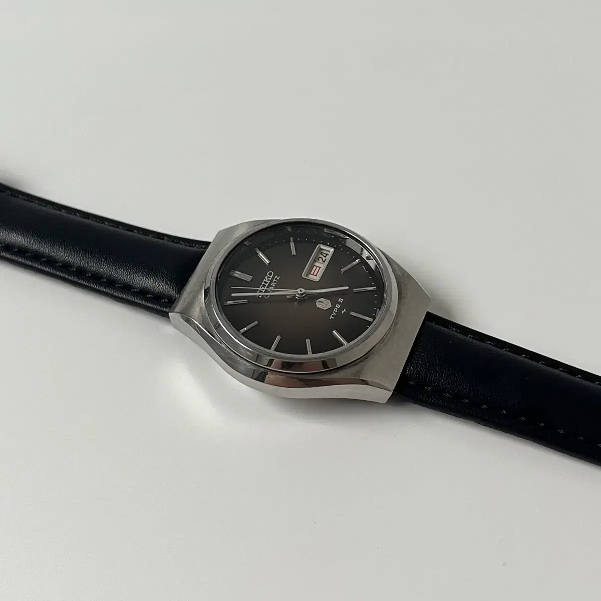 세이코 - 70s type II brown dial quartz