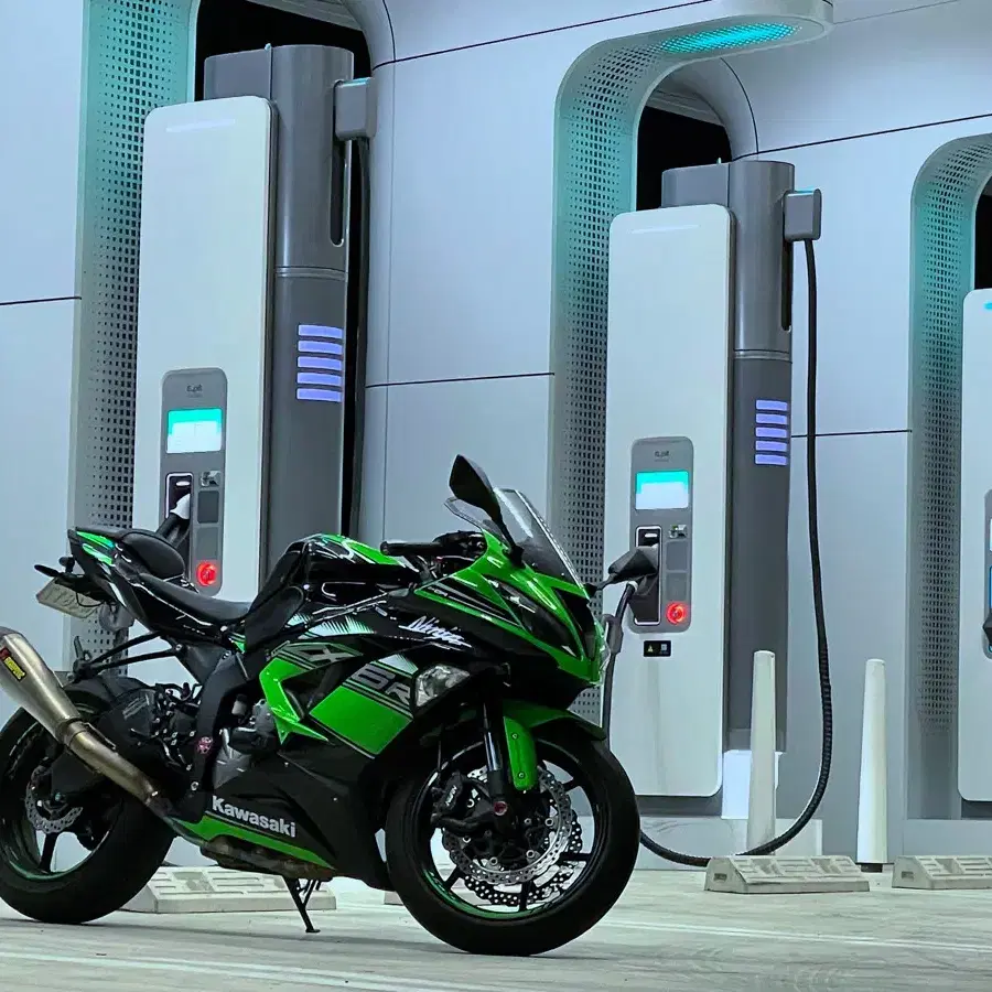 가와사키 닌자 zx6r 2017