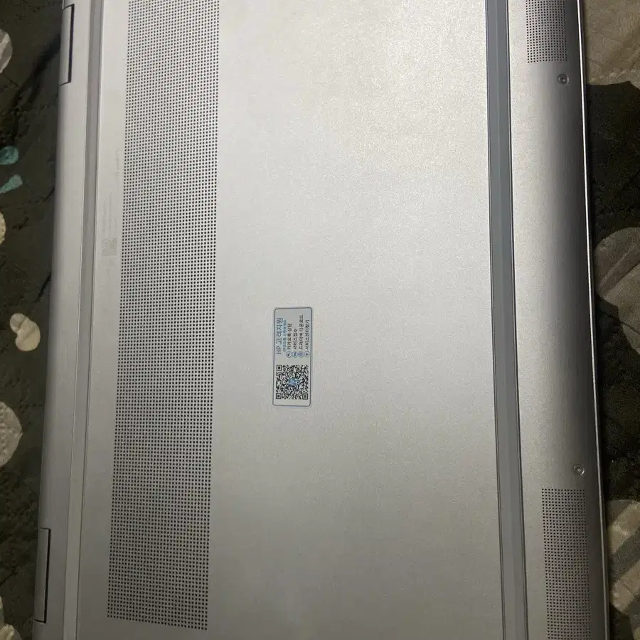 HP ENVY x360 15-ew0053TU