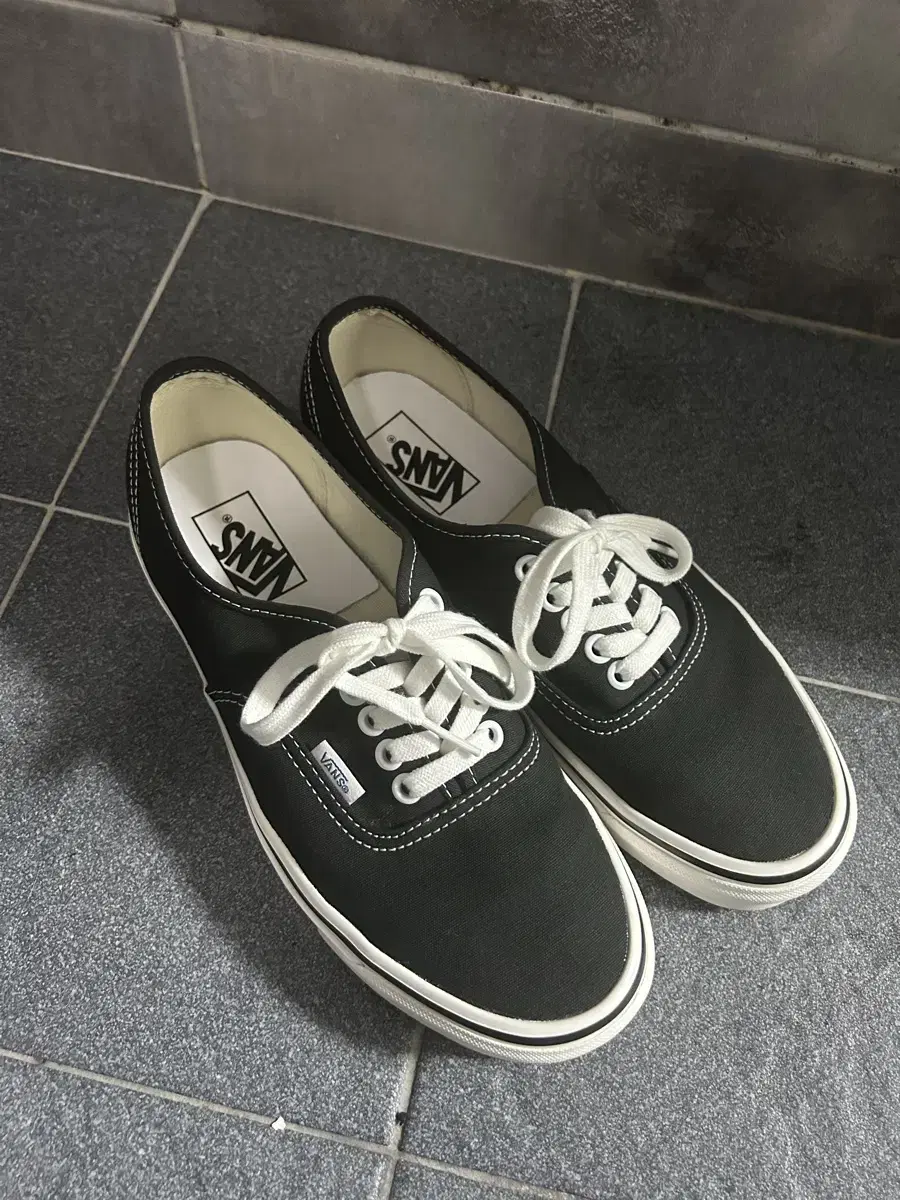 Vans 반스 애너하임 어센틱 260 판매합니다