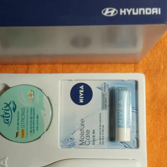 미개봉) 새상품) 바디 로션, 핸드 크림, 립밤, NIVEA 3종 세트