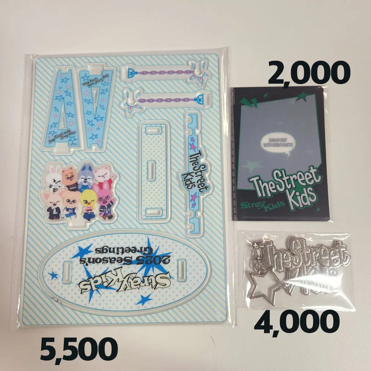 Unsealed straykids 2025 seasons greetings Acrylic Diorama L-Holder keyring WTS