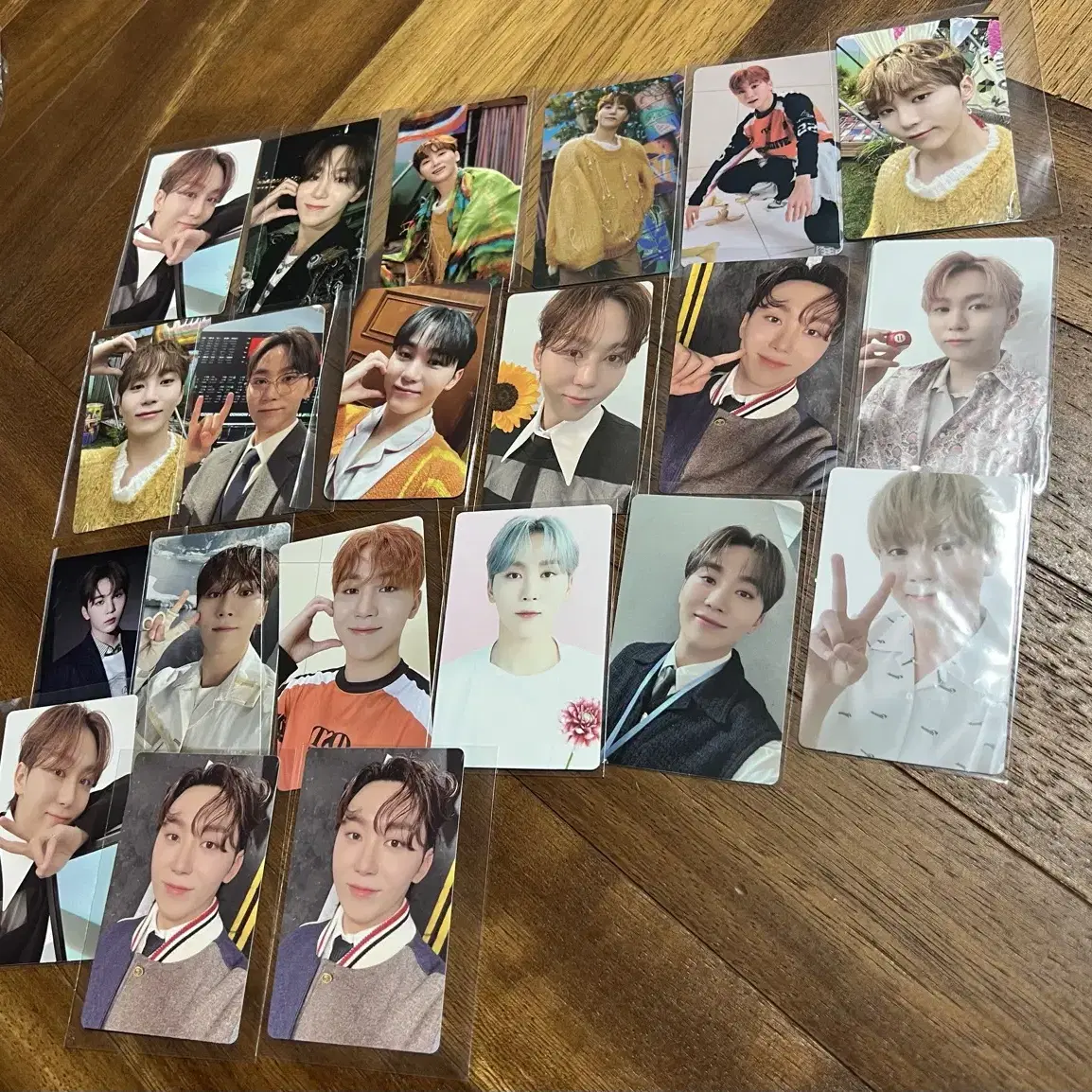 세븐틴 포토카드 판매합니다 Seventeen photocard sell