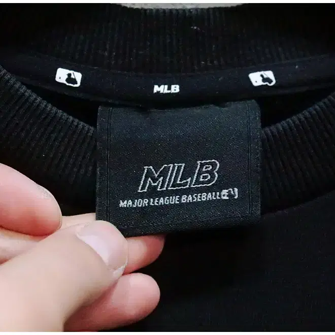 [XS] MLB 뉴욕양키스 자수로고 오버핏 기모 맨투맨