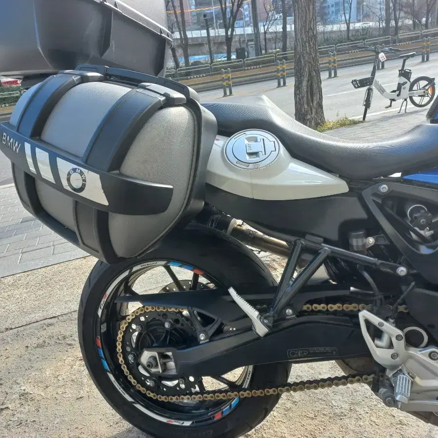 Bmw f800r