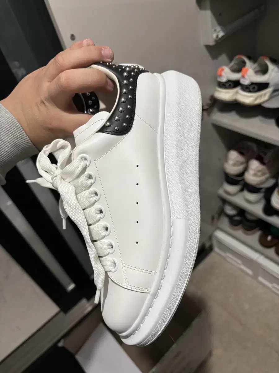 McQueen size 240