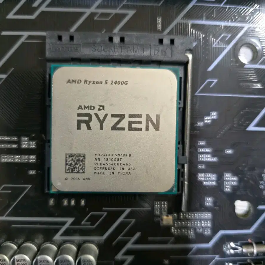 CPU RYZEN 5 2400G