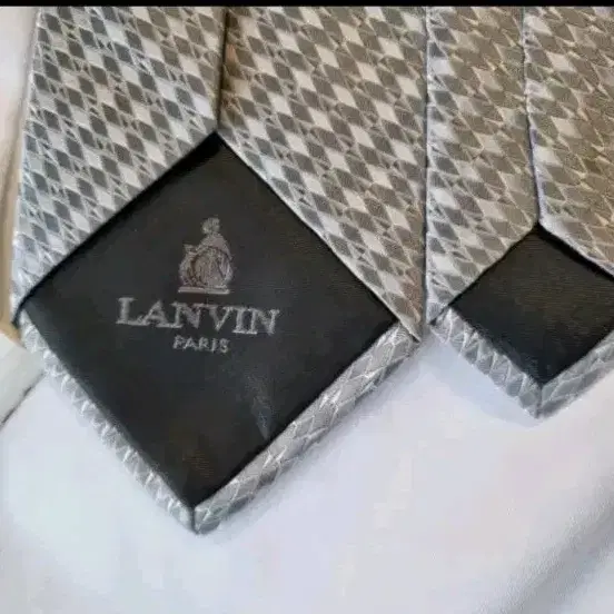 LANVIN PARIS 넥타이 ㅡ1개가격명품브랜드 랑방 LANVIN