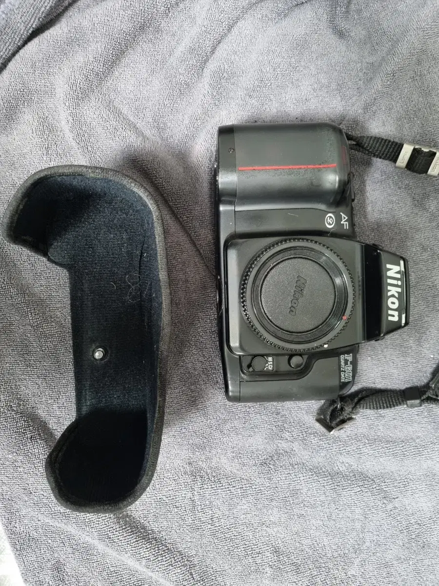 Nikon F-601. New.