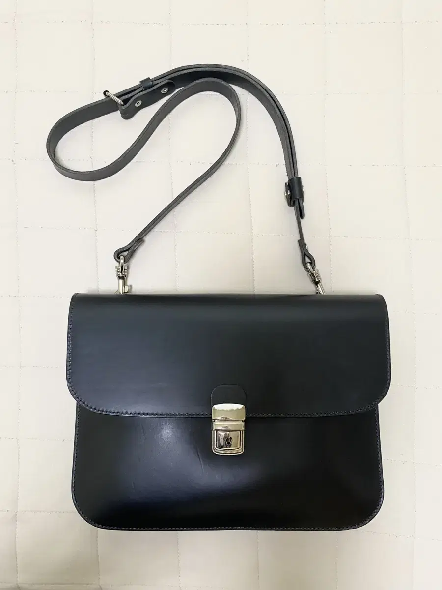 헤비츠 410 Page leather bag 천연가죽