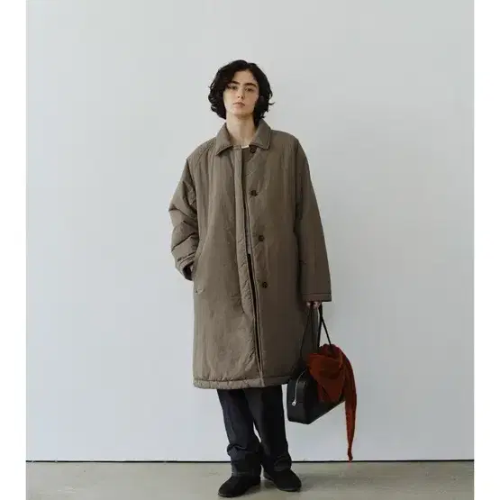 유라고 urago raglan padded long coat 1회착용