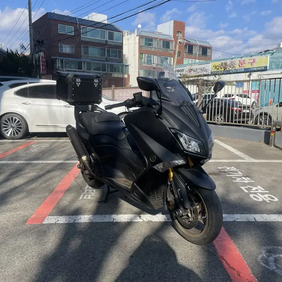 2016년 tmax530 아이언맥스 판매합니다.