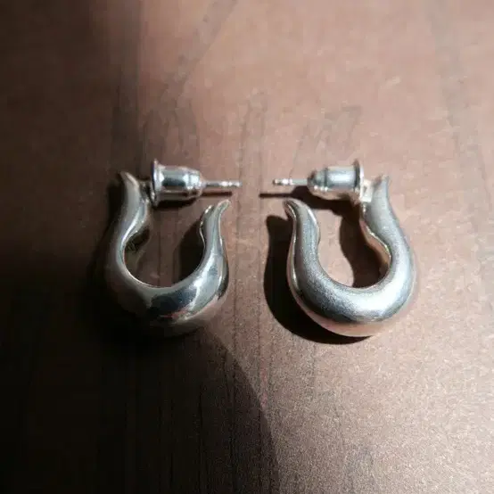 Jui bow earrings_silver 주이 이어링