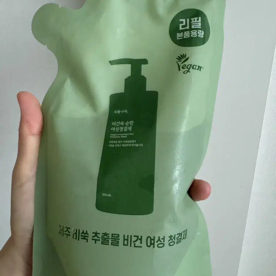 식물나라 비건 여성청결제 리필300ml