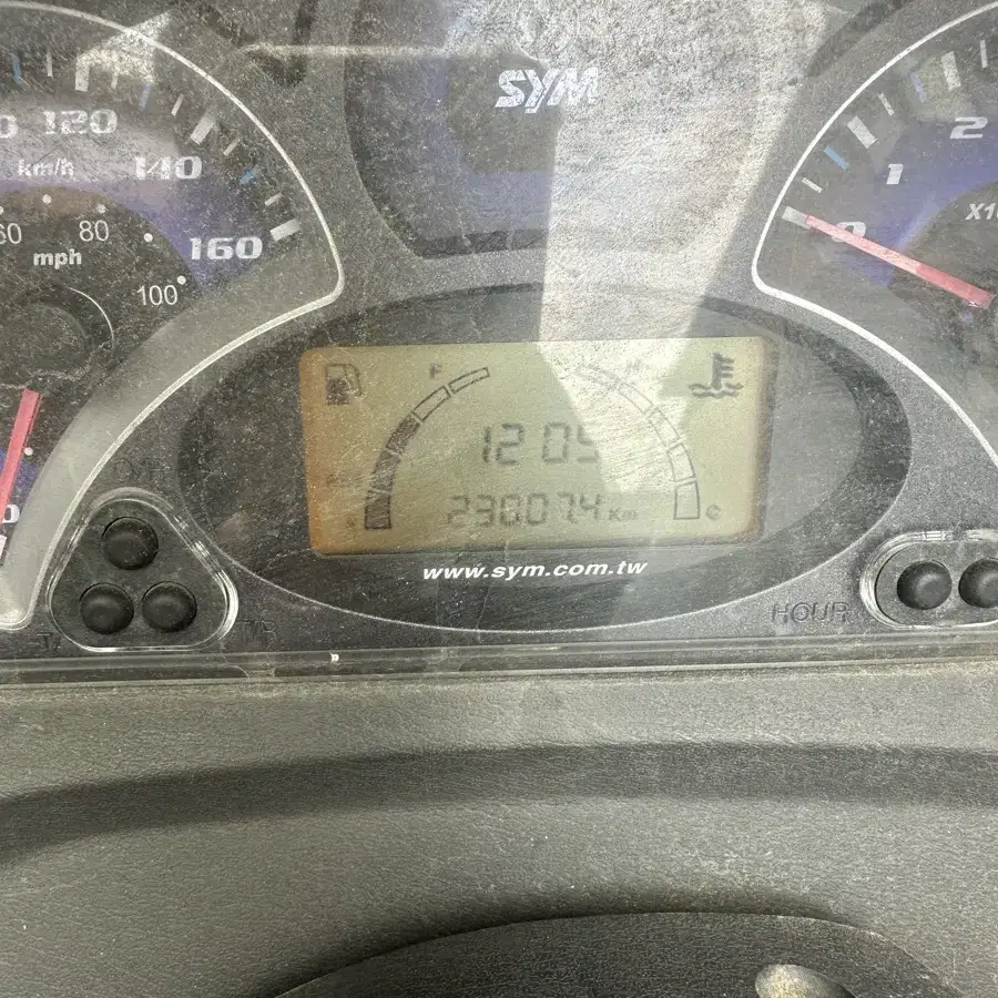 보이져 12년식 23007km 판매합니다. 서류 풀 키 2개씩 다 있어요