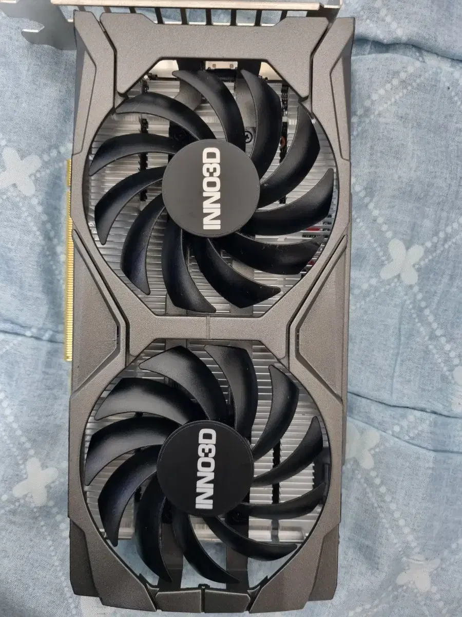 그래픽카드 GTX1650 판매해요