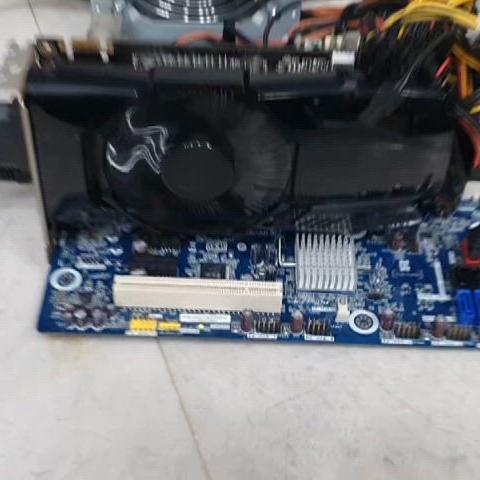 이엠텍 지포스 GTX 560 OC 1G 그래픽카드