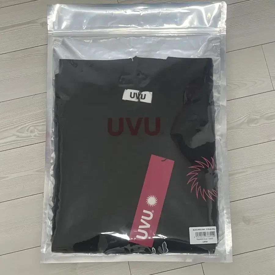 UVU TRAINING CLUB T-SHIRT (L) black pink