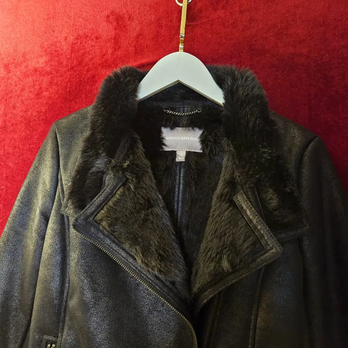 (매장)바나나리퍼블릭 FAUX FUR  슬림 무스탕 44-55 size