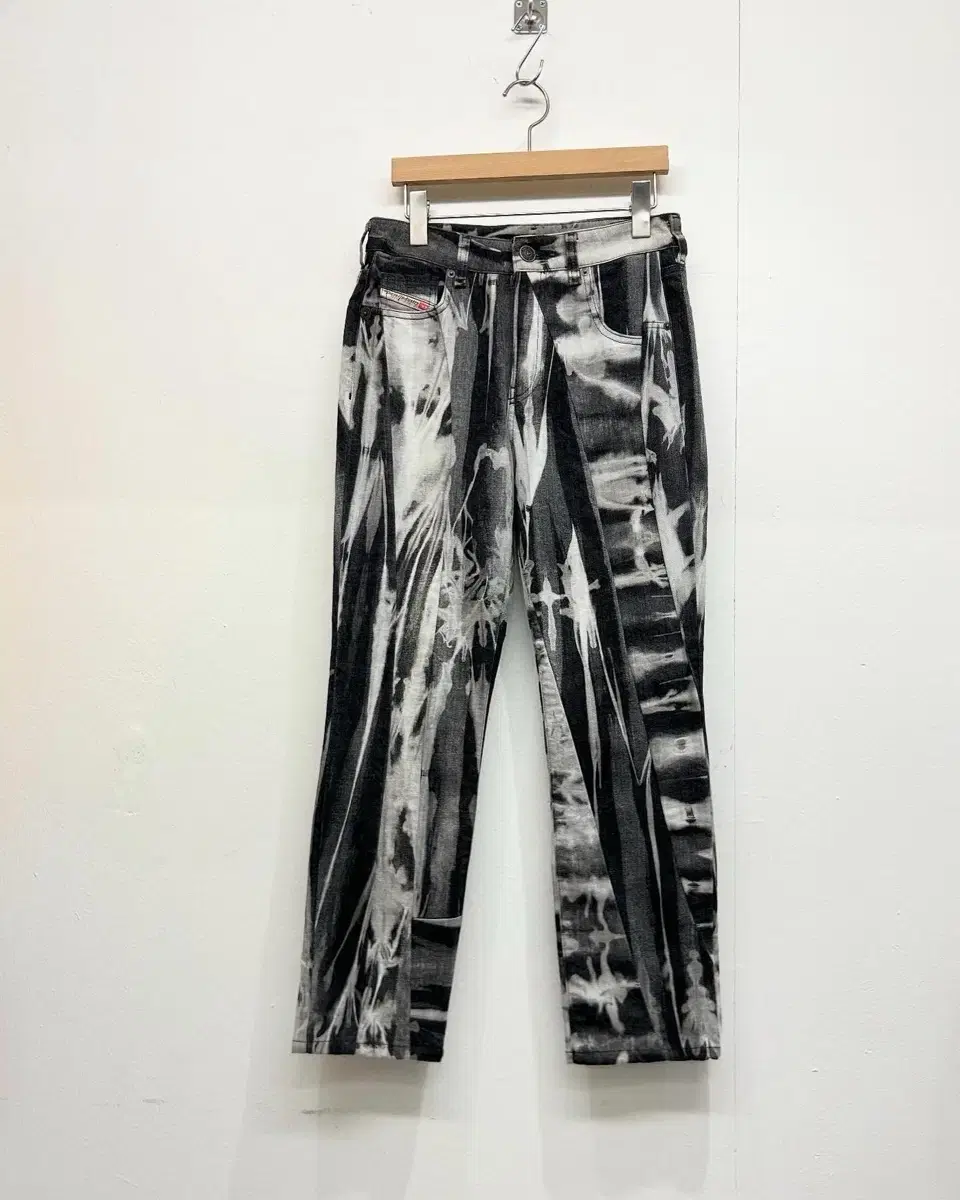 Diesel print pants size 27