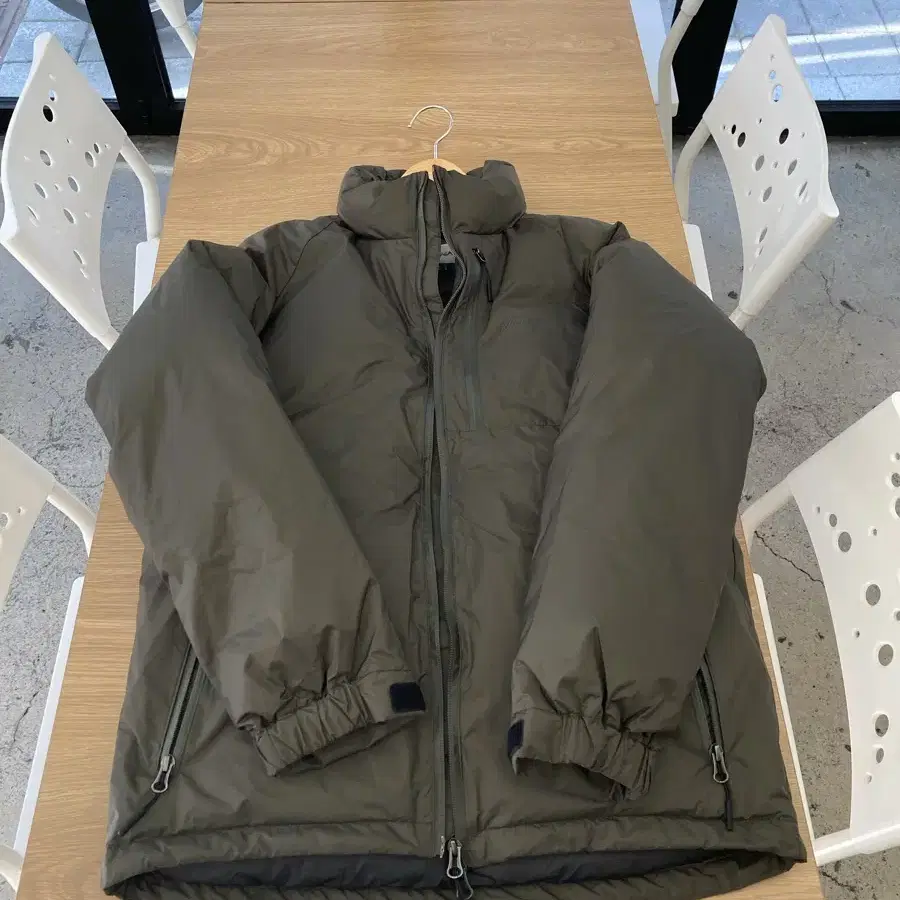 난가 NANGA AURORA STAND COLLAR DOWN JACKET