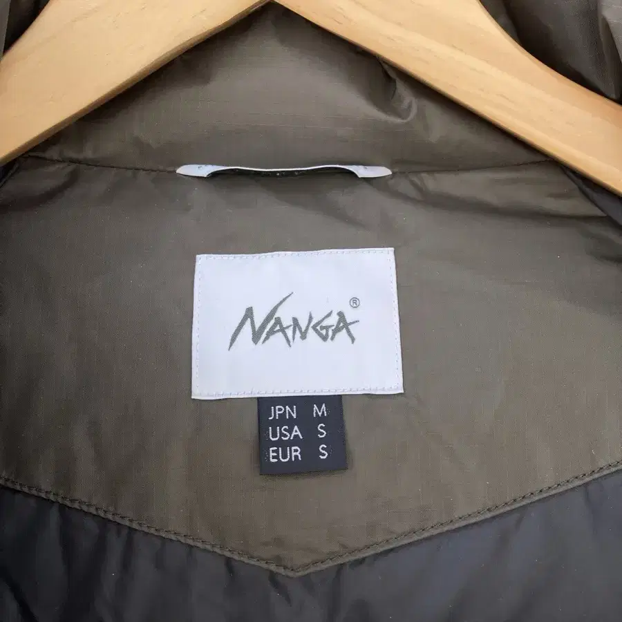 난가 NANGA AURORA STAND COLLAR DOWN JACKET