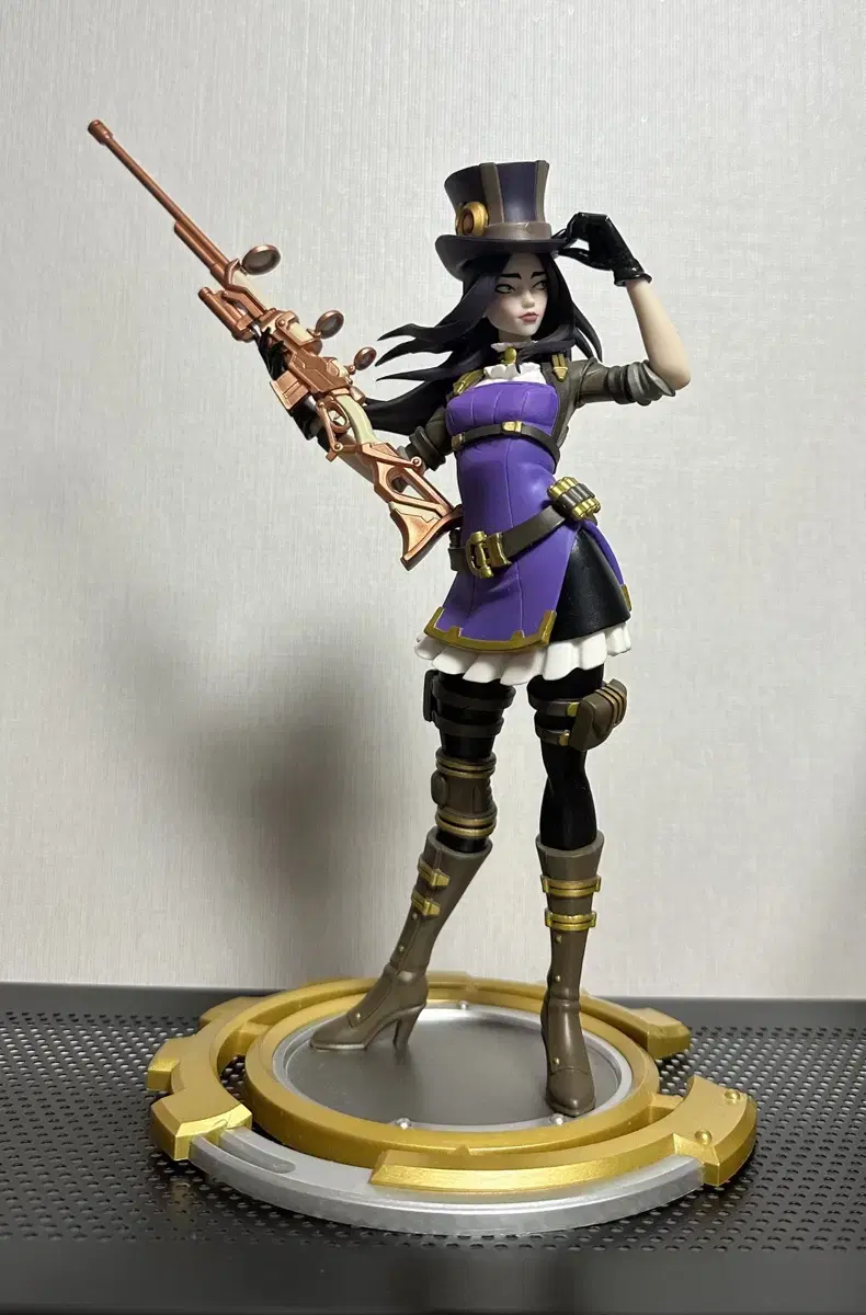 Sell Arcane Roll Caitlin UNLOCKED Figure Statue