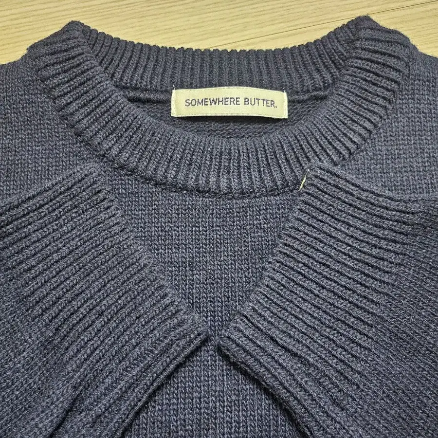 썸웨어버터 essential wool round knit 그레이,네이비